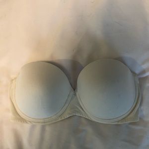 Victoria’s Secret Body by Victoria Strapless Bra